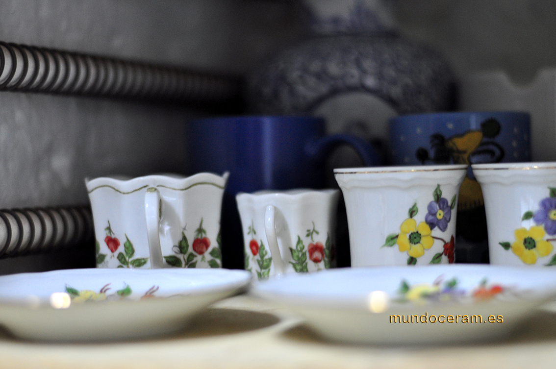 PIEZA EN BIZCOCHO Y FINO PORCELANA